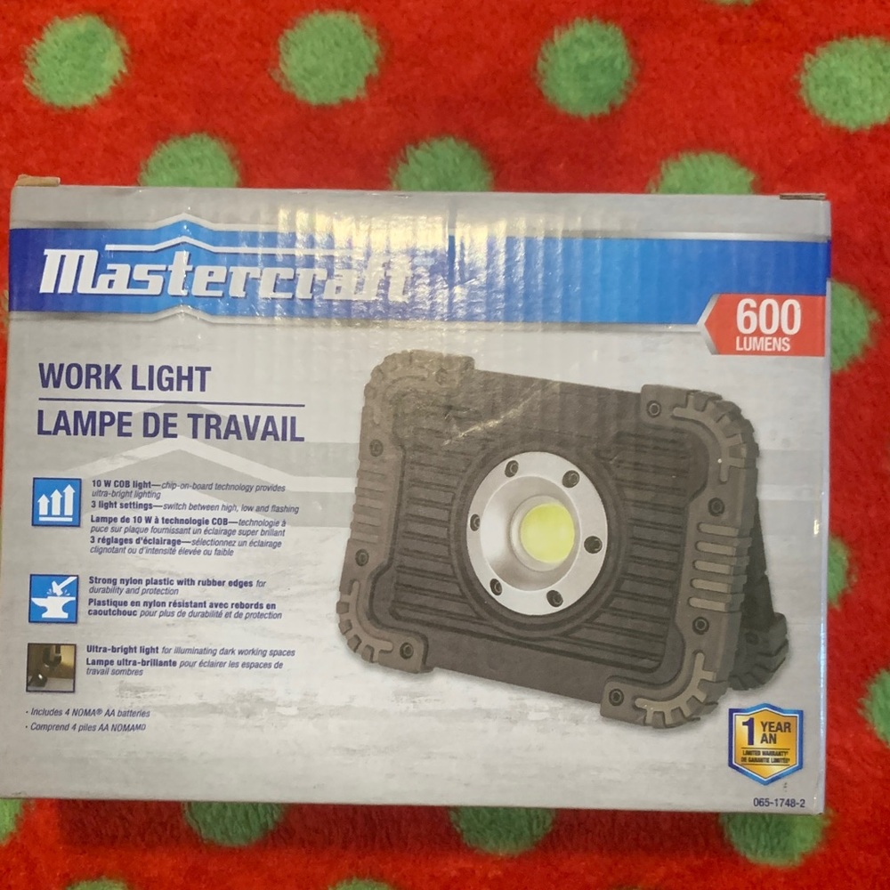 Mastercraft 600 Lumens Work Light